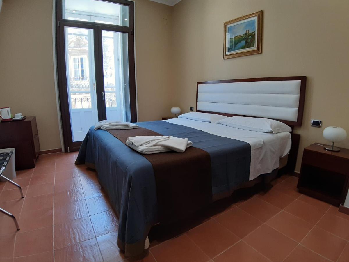 Il Duomo Hotell Syrakusa Exteriör bild