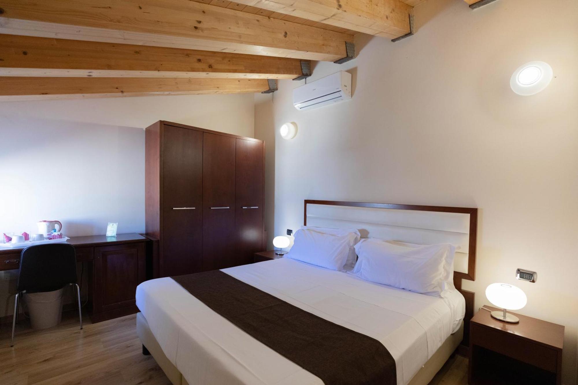 Il Duomo Hotell Syrakusa Exteriör bild