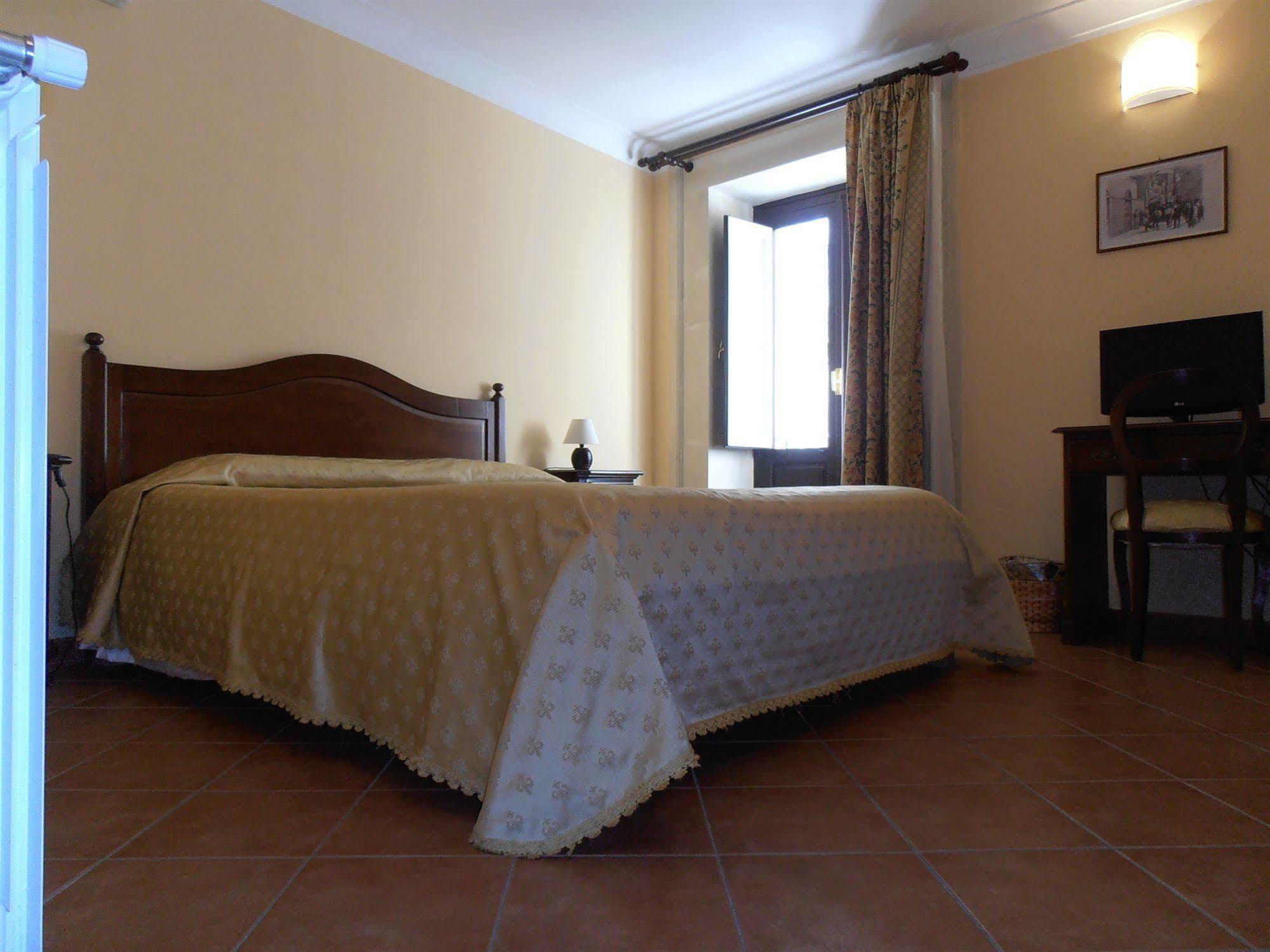Il Duomo Hotell Syrakusa Exteriör bild